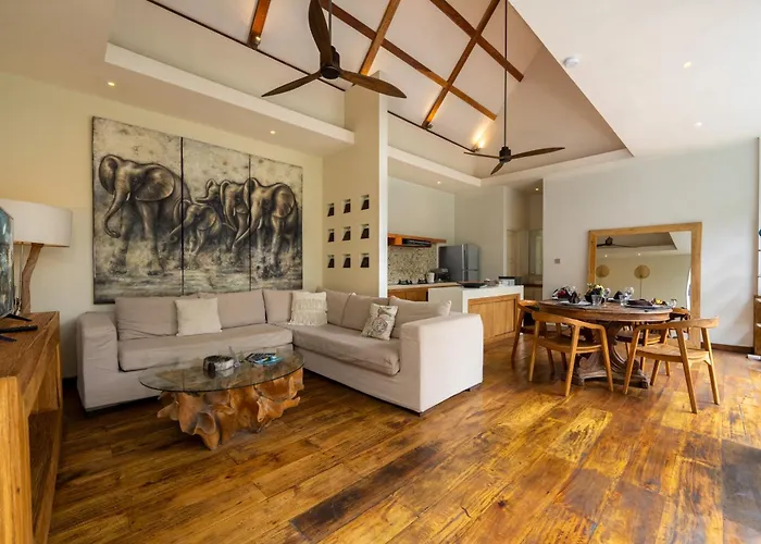 Villa Chloe By Pertama Seminyak
