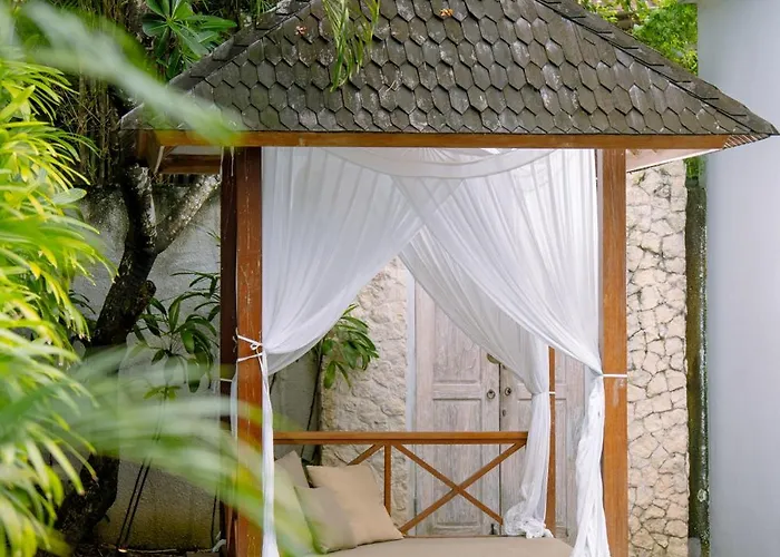 Villa Chloe By Pertama Seminyak